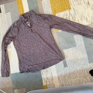 Medium men’s running sweater
